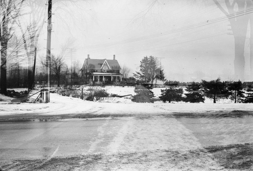 Umpleby, Thomas, house, Prince Edward Dr., north of Glenaden Avenue E