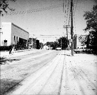 Cordova Avenue, looking northwest across Dundas St
