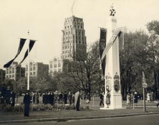 George VI, visit to Toronto, 22 May 1939, decorations, Queen's Park