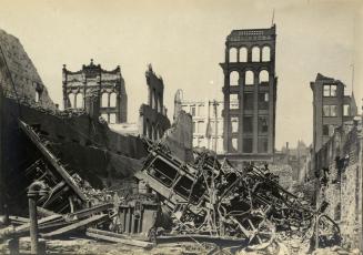 Fire (1904), aftermath of fire, Wellington St