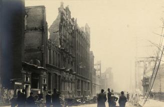 Fire (1904), aftermath of fire, Wellington Street West, looking e