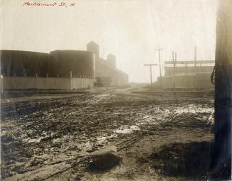 Historic photo from 1907 - Parliament St., looking south across Mill St. in Distillery District