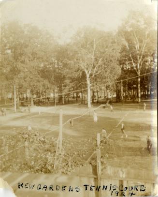 Historic photo from 1924 - Kew Gardens grass tennis courts between Waverley Rd. & Lee Ave. in The Beaches