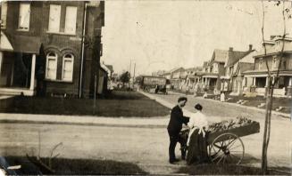 lindsey Avenue, looking west from Dufferin St