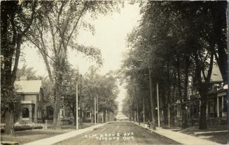 Elm Grove Avenue, looking north from King St