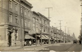 Queen St. West, West Of Simcoe St., north side, looking e. from Brock Avenue, showing Standard Bank of Canada branch at left