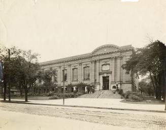 Toronto Public Library, Central Library, College St