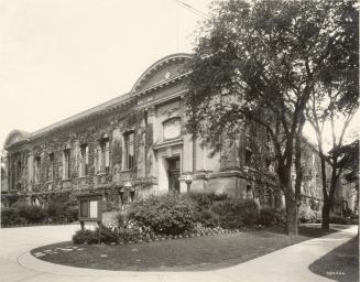 Toronto Public Library, Central Library, College St