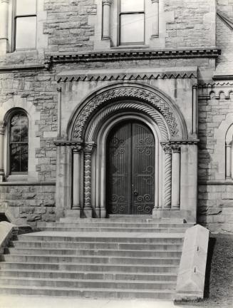 University College, doorway, east