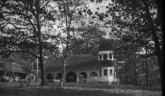 Historic photo from 1952 - High Park pavilion with two-story-tall towers - destroyed by fire in February 1958 in High Park