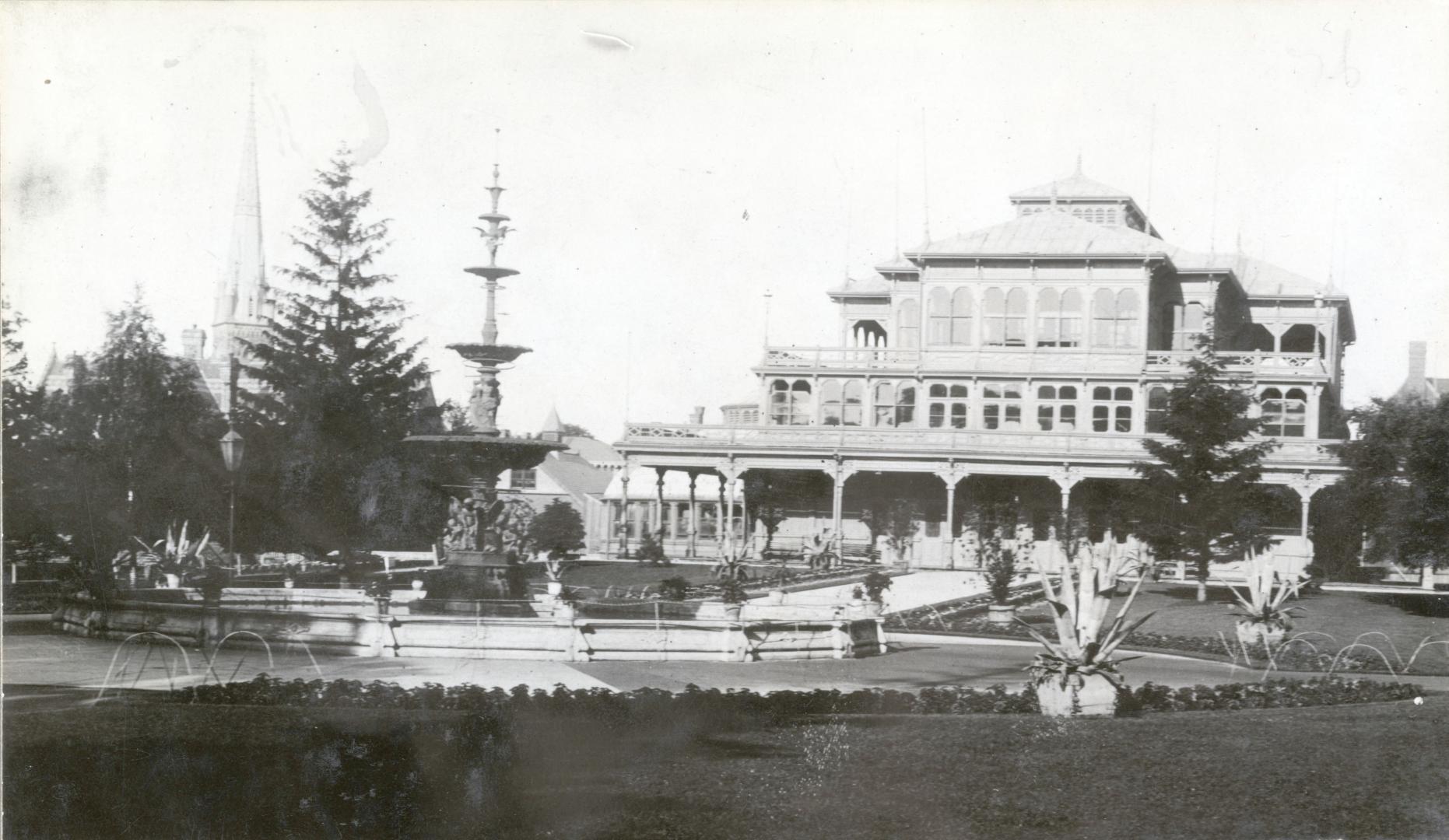 Allan Gardens