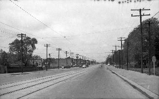 Lakeshore Boulevard West, looking west from e