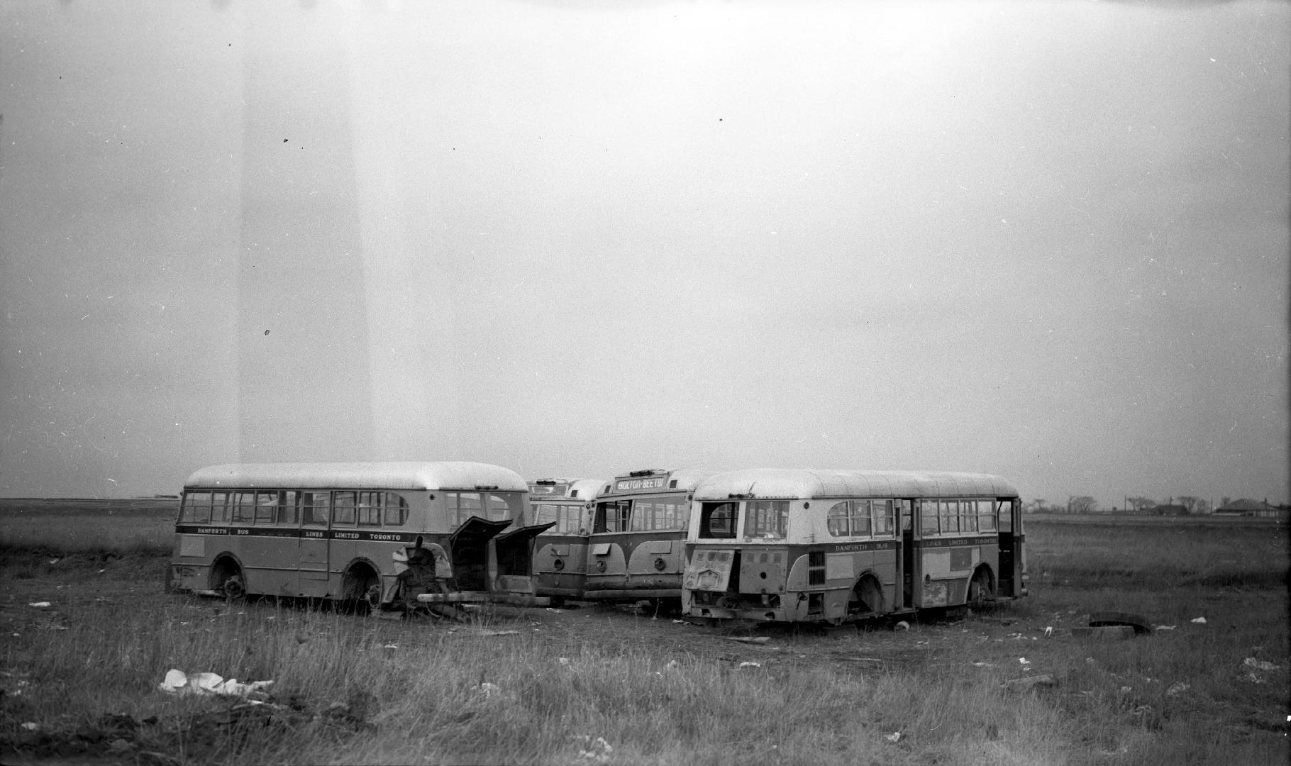 Danforth Bus Lines, bus, behind garage, Dufferin St