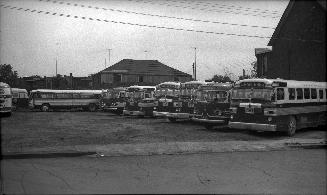 West York Coach Lines, Garage, Pacific Avenue, southwest corner Vine Avenue, looking south from Vine Avenue