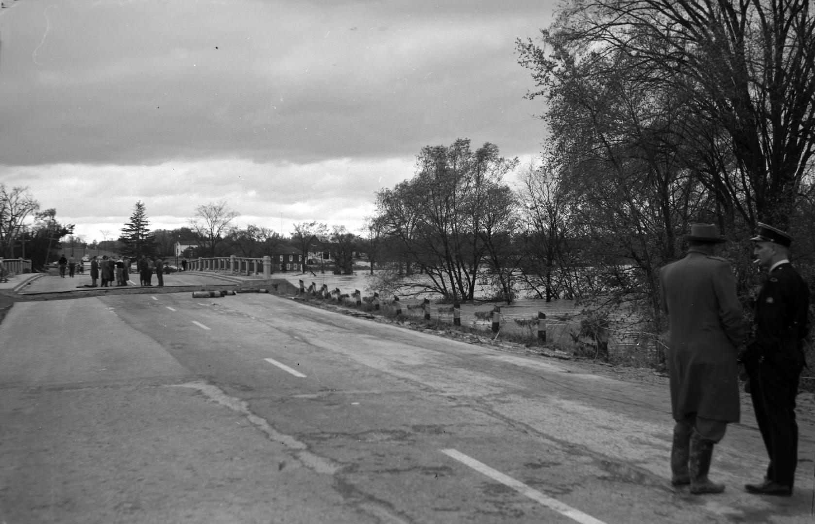 Humber River, Albion Road., looking northwest to bridge over Humber River