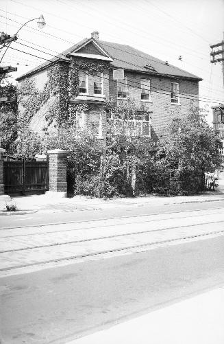 Historic photo from 1954 - Subway Hotel (then the Keele Hotel), Keele St., s.w. cor. Vine Ave. in The Junction
