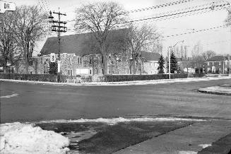 Leaside United Church, Millwood Road, northwest corner McRae Drive