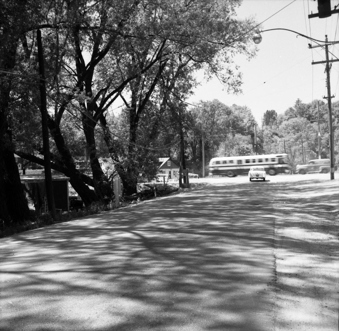 Old York Mills Road, looking west to Yonge Street