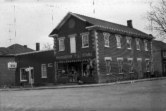 Wallace Brothers General Store, Pine St