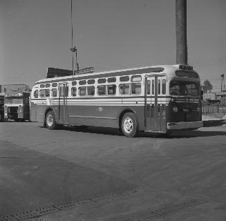 T.T.C., bus #1562, at Parkdale Garage, Sorauren Avenue, northeast corner Wabash Avenue