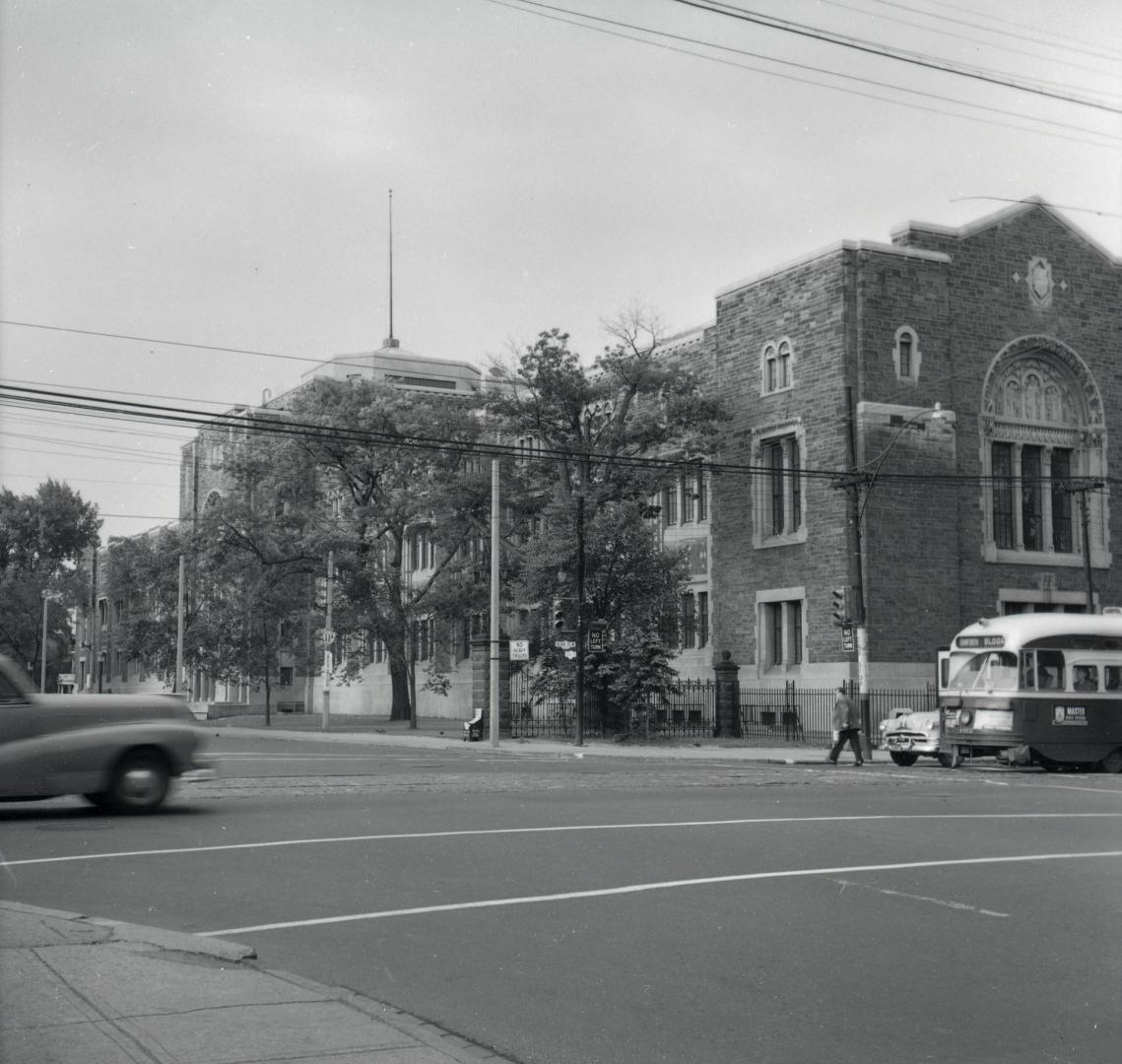 Royal Ontario Museum, Queen's Park Road, southwest corner Bloor Street West, Toronto, Ontario