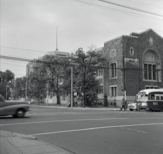 Historic photo from Tuesday, June 25, 1957 - Royal Ontario Museum with Alexandra Gates still in original location in Royal Ontario Museum