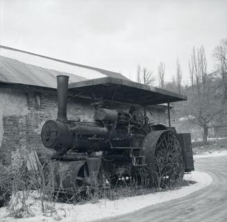 Steam Roller, beside Thomas Helliwell brewery, Pottery Road, south side, east of Don River