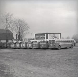 Gray Coach Lines, bus, at Paul Krohnert Manufacturing Ltd, motor bodies, Kingston Road