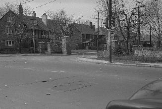 Historic photo from Thursday, April 8, 1954 - Gates at Baby Point Road and Jane Street - looking s.w. in Baby Point