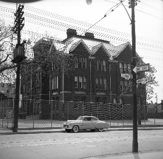 Church St. Public School (1872-1956), Church St., southeast corner Alexander St