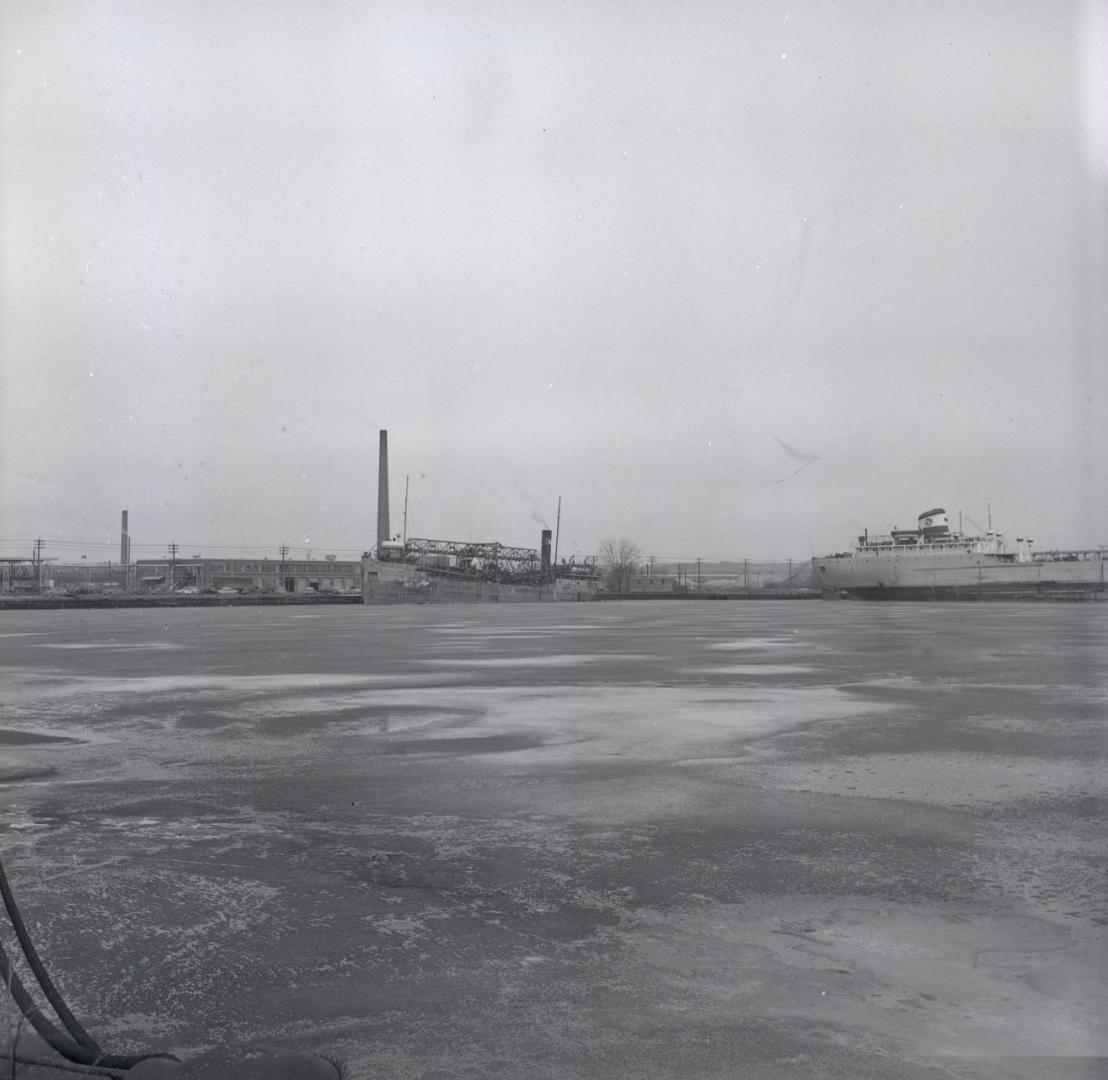 Charles Dick, steamer, in Ship Channel turning basin, foot of Carlaw Avenue, shows B