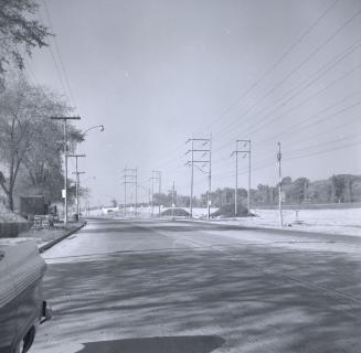 Lakeshore Road., looking west from west of Parkside Drive