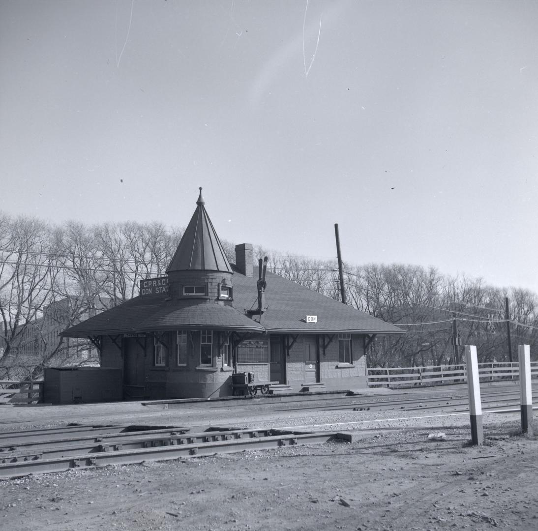 Don Station (C.N.R. & C.P.R.), west side Don River, south of Queen Street East, looking southeast