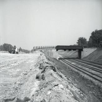 Gardiner Expressway, looking west from e