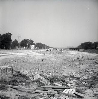 Gardiner Expressway, looking west from Jameson Avenue bridge, during construction