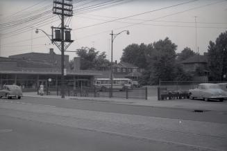 Hollinger Bus Lines, loop, Danforth Avenue, north side, between Coxwell & Woodington Aves