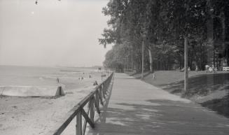 Balmy Beach Park, foot of Beech Avenue