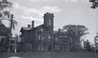 Historic photo from Wednesday, October 1, 1952 - Guiseley House - Joseph Cawthra - 5 Elm Ave., s.e. corner Mt. Pleasant Rd in Rosedale