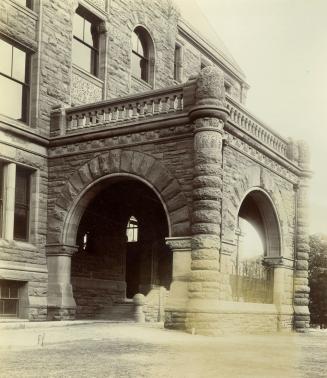 Parliament Buildings (1893), porte-cochere, at west side, looking southeast