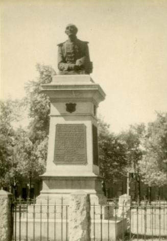War Of 1812, monument, Victoria Memorial Square, Wellington Street West, southwest corner Portland St