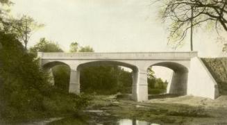(The) Queensway, bridge over Mimico Creek, looking north