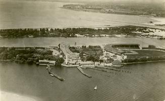 Historic photo from 1919 - Hanlan's Point Stadium (or just the Island Stadium) designed by Charles F. Wagner in Toronto Island