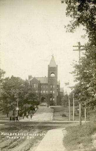Humberside Collegiate Institute, Quebec Avenue, west side, north of Glendonwynne Road