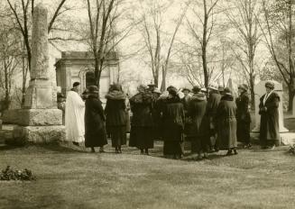 Queen's Own Rifles, decoration of graves, St