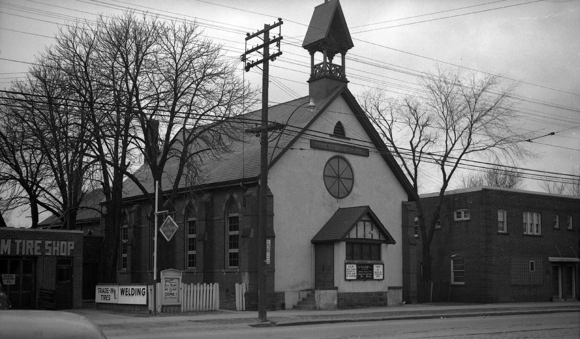 Davisville Methodist (United) Church, Yonge Street, west side, between Imperial Street and Gleb ...