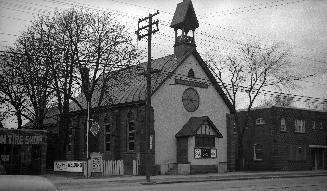 Davisville Methodist (United) Church, Yonge Street, west side, between Imperial Street and Gleb ...