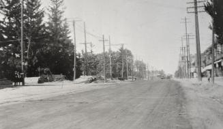 Yonge Street looking north from south of Bedford Park Avenue. Image shows a street view with so ...