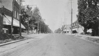 Yonge Street looking north from south of Bedford Park Avenue, Toronto, Ontario. Image shows a s ...