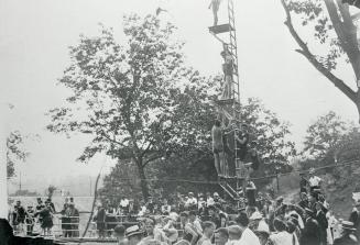 High Park Mineral Baths, Bloor Street West, north side, e