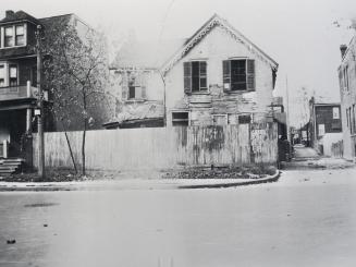 House, Bathurst St. - King St. area